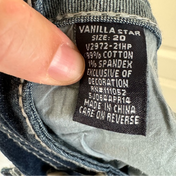 NWT Vanilla Star Brazen Bootcut Fit Jeans - Picture 8 of 9